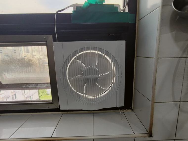 안산 창문 환풍기 교체 시공 전